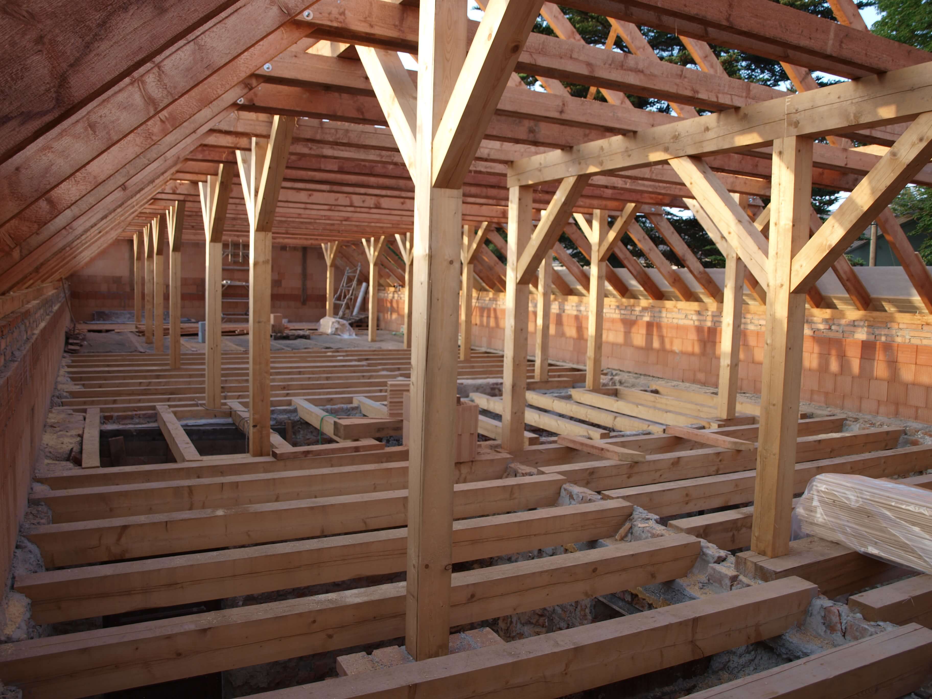 Imprägniertes Holz – die Grundlage eines hochwertigen Dachs